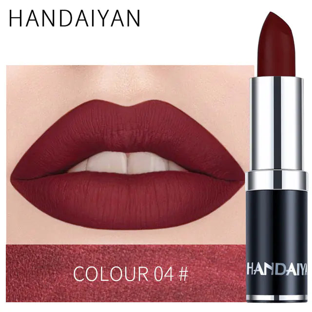 Gloss Mat Velouté en Nuances de Rouge Brun et Pourpre