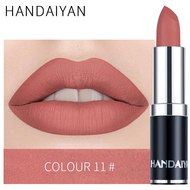 Gloss Mat Velouté en Nuances de Rouge Brun et Pourpre