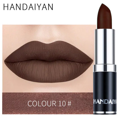 Gloss Mat Velouté en Nuances de Rouge Brun et Pourpre